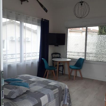 Joli Studio Entre La Mer Et La Ville Hyères Exteriör bild
